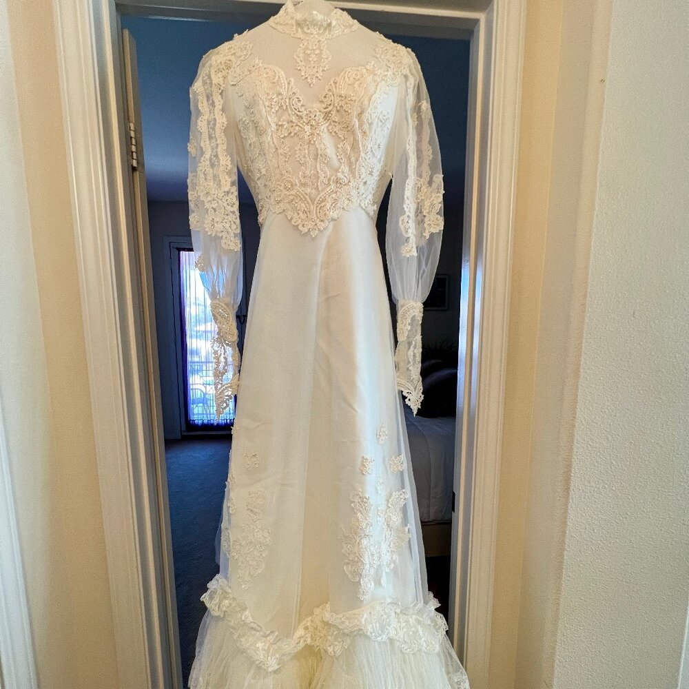 Vintage 1982 Eve of Milady Wedding Gown Size 5-6